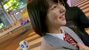 xxxญี่ปุ่น สาวแว่นน่ารักใสใสแบบนี้หน้าเย็ดสุดๆไปเลย รีลาน้องเด็ดสะด้วย