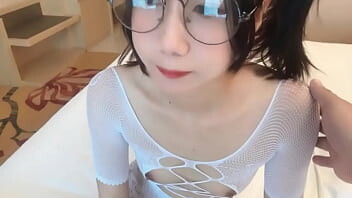 คลิปxxxav สาวแว่นตัวเล็กน่ารักมาก นมเล็กแต่น้อนหน้าเย็ดมากกกก