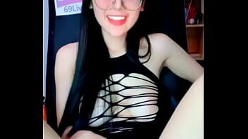 หนังโป๊ไทย น้องเอมม่าไลสดหน้าสวยหุ่นเด็ดมาใส่ใหญ่บวกความน่ารักจริงๆ